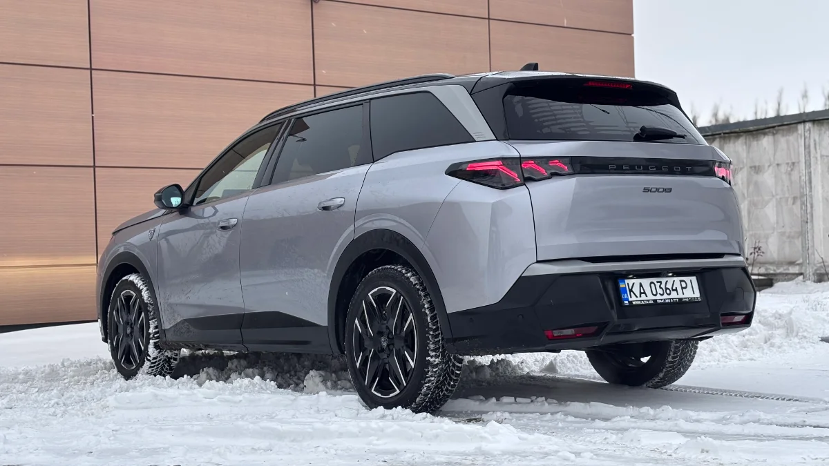 12 peugeot 5008