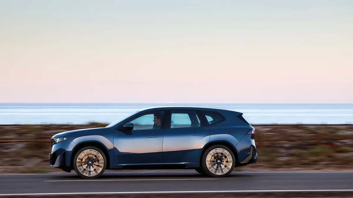 bmw ix3 2025 04
