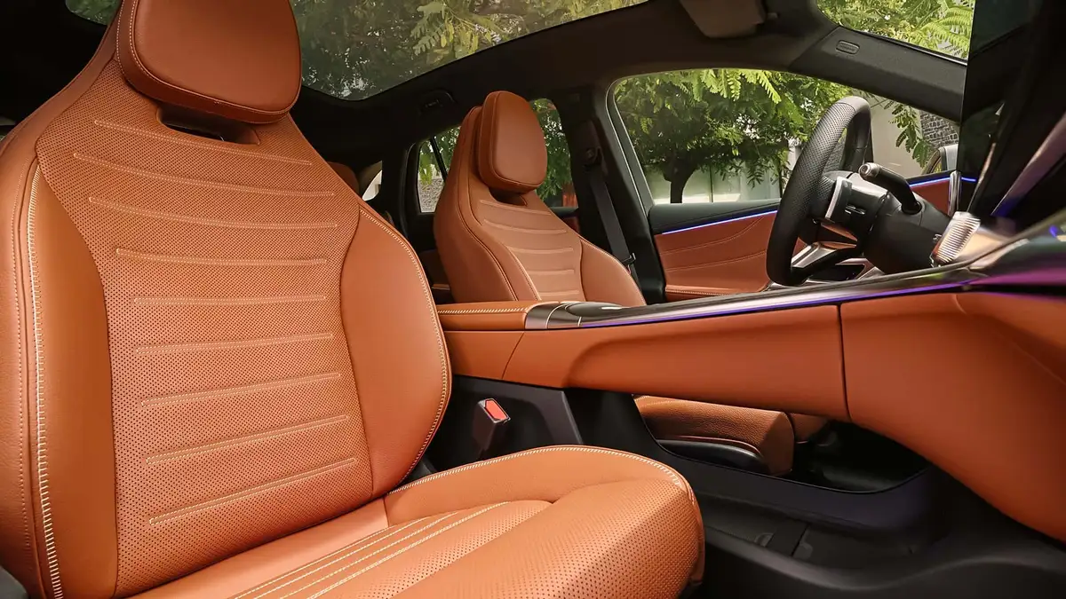 mercedes glc eq 2025 11