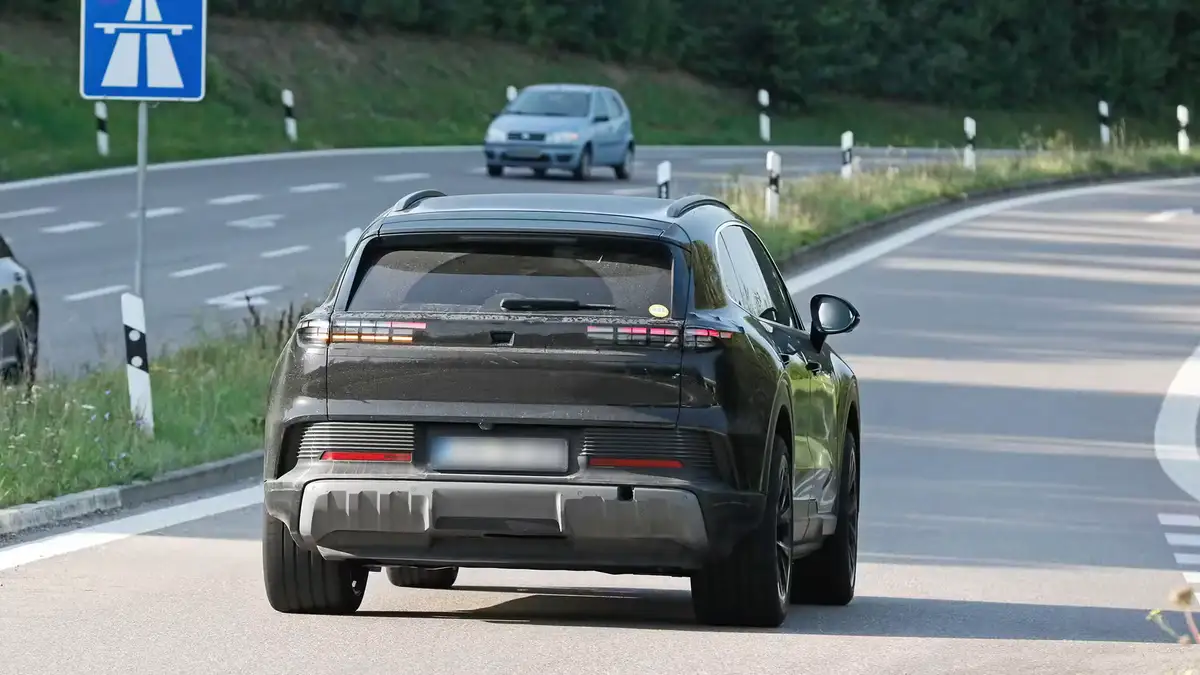 porsche cayenne electro 2026 04