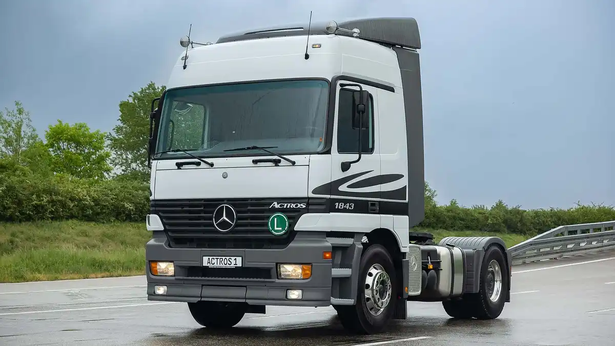 mercedes actros 1996 2026 09
