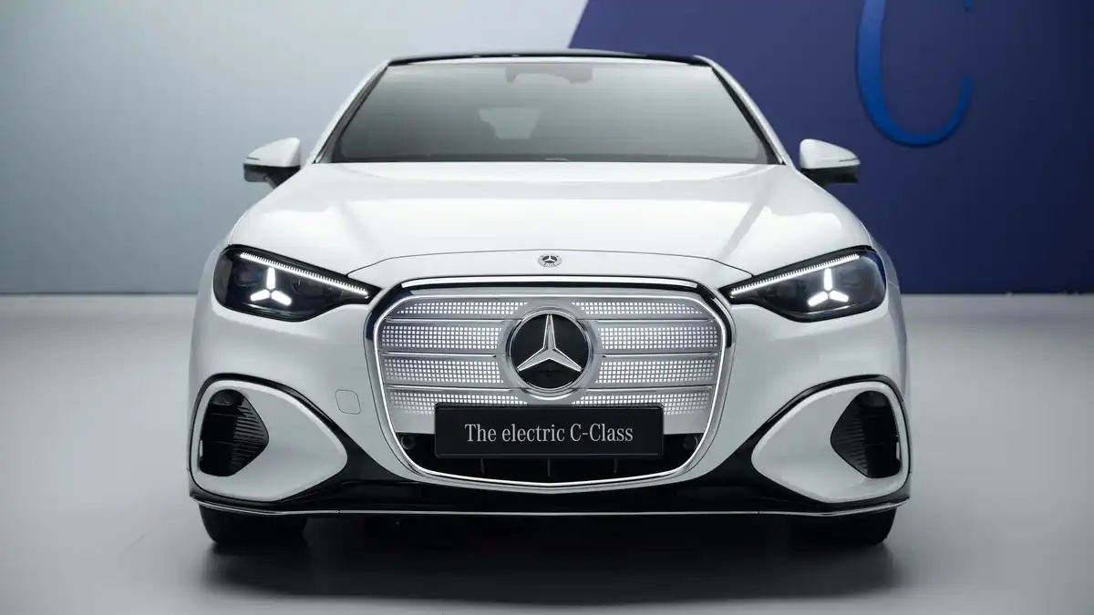 mercedes benz c class 2026 02