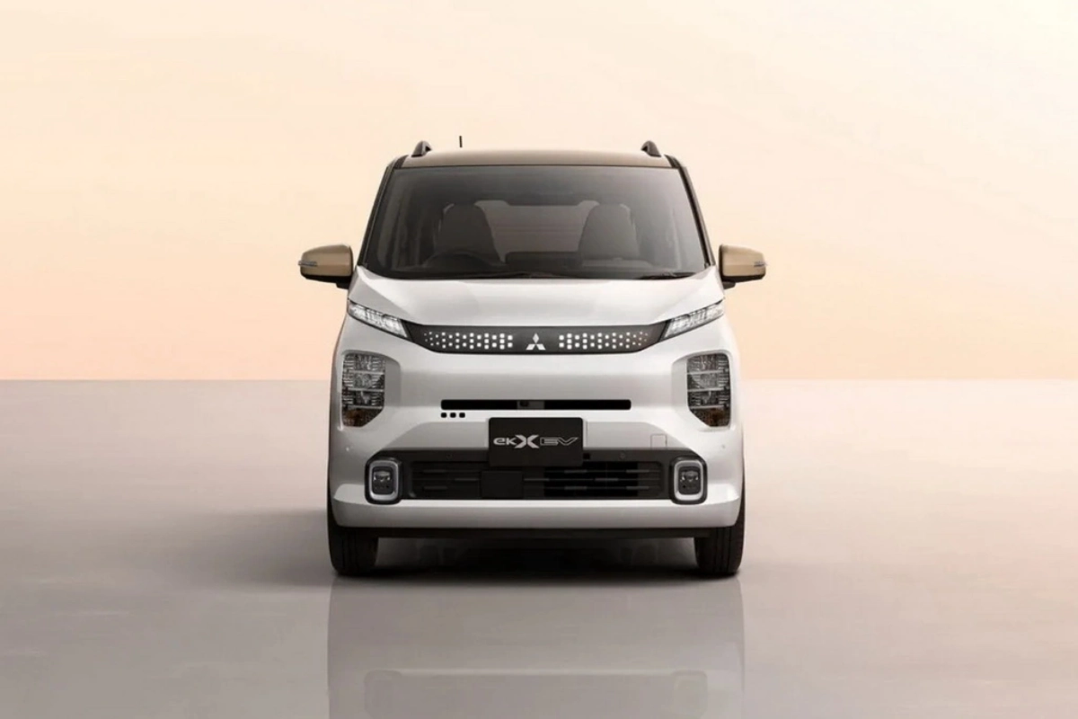 mitsubishi ek cross ev 002