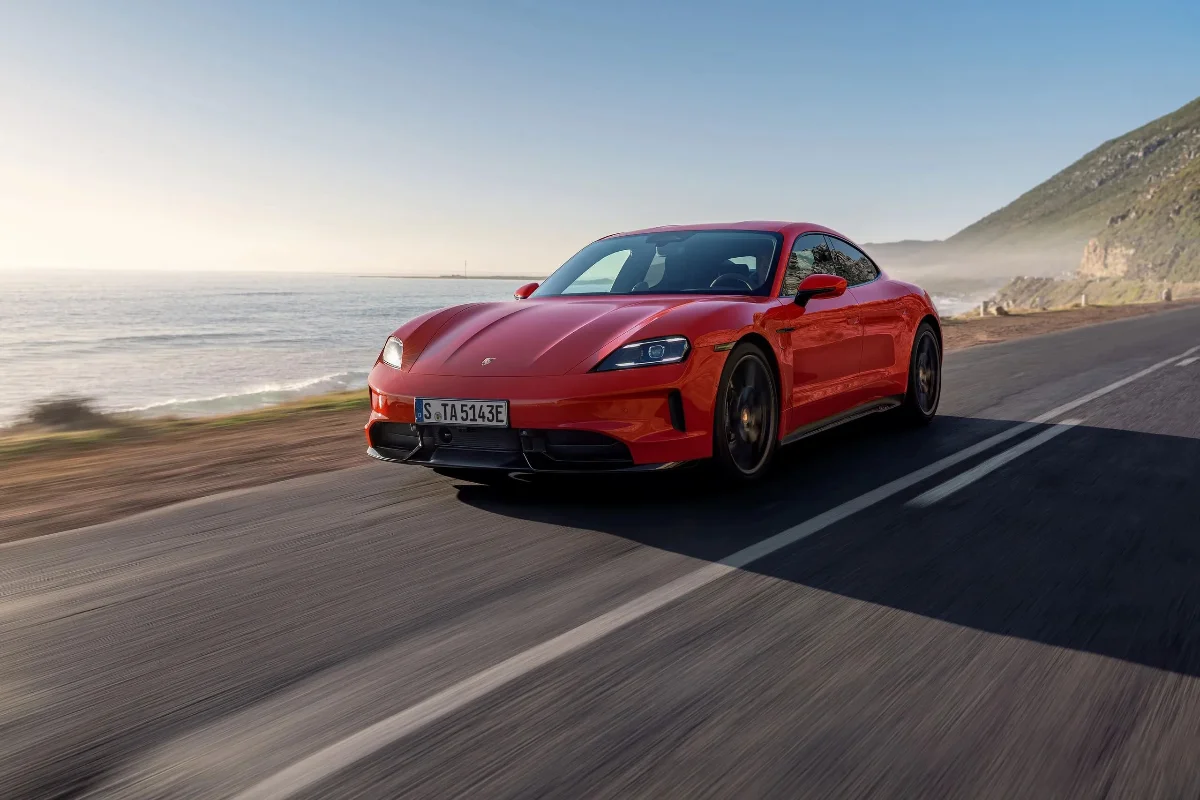 porsche taycan 007