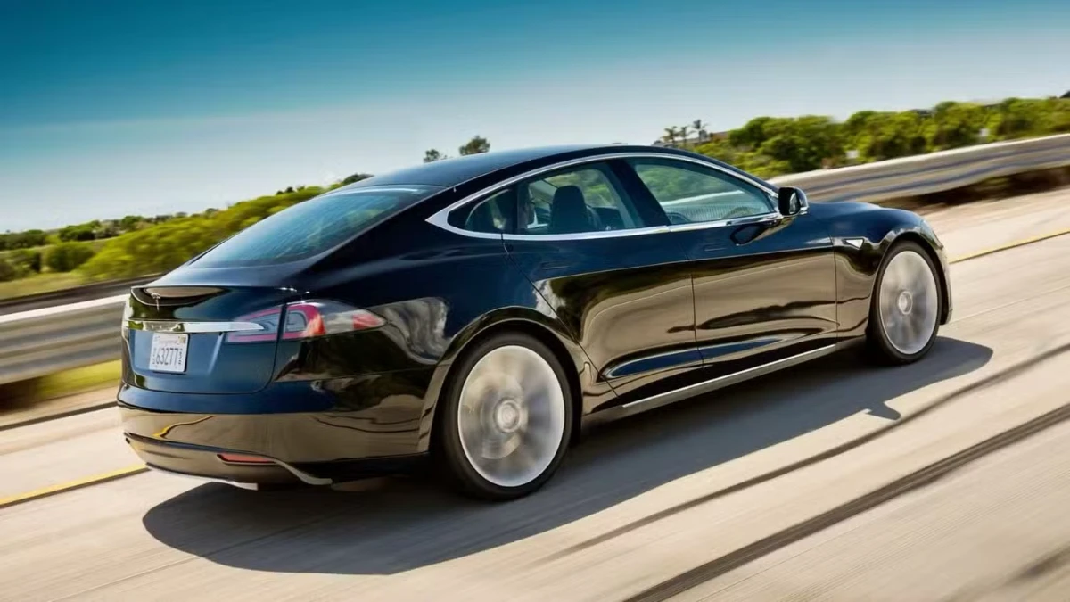 tesla model s drive unit (2012) 003